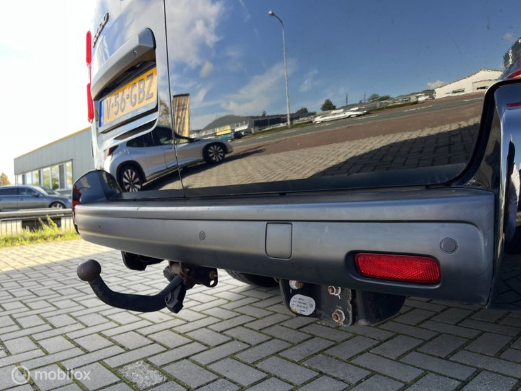 Vehicle Image 28