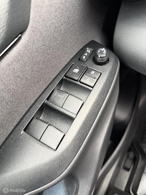 Vehicle Image 26