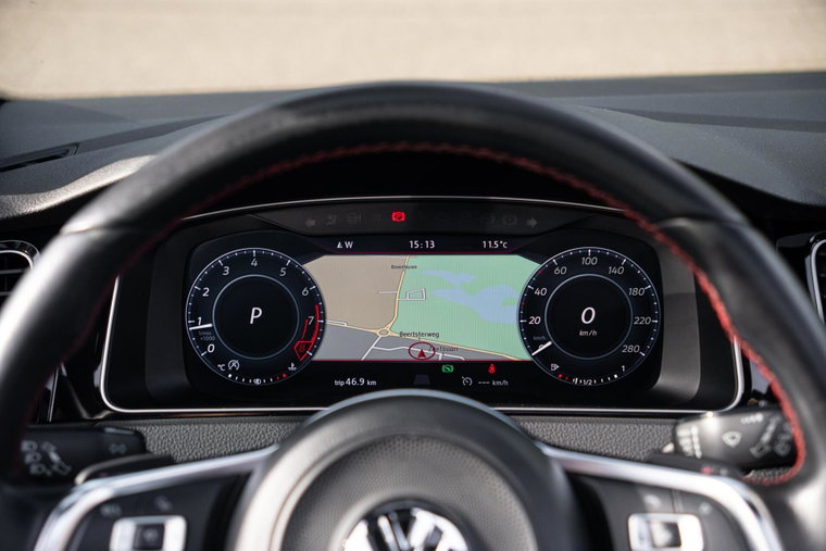Vehicle Image 15