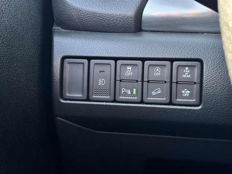 Vehicle Image 32