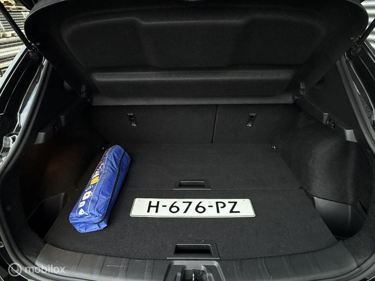 Vehicle Image 44
