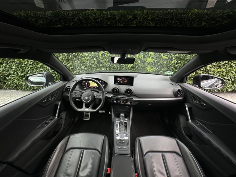 Vehicle Image 24