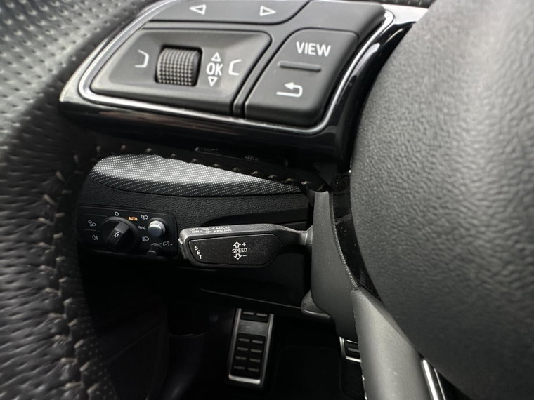Vehicle Image 26