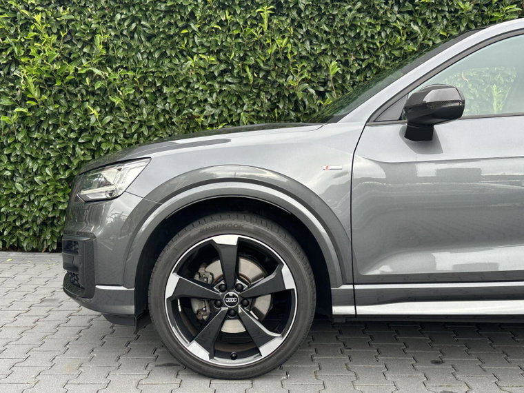 Vehicle Image 30