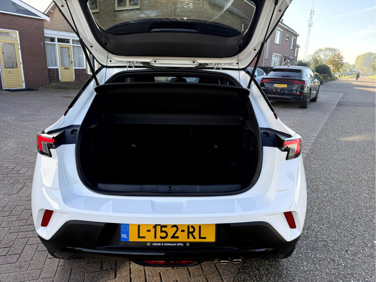 Vehicle Image 17