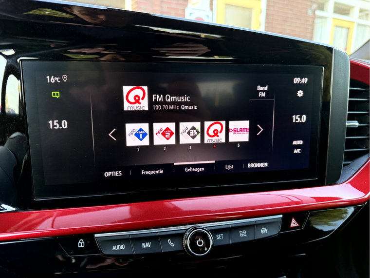 Vehicle Image 10