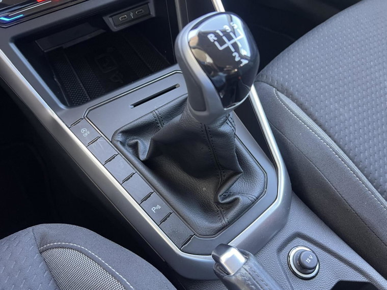 Vehicle Image 27