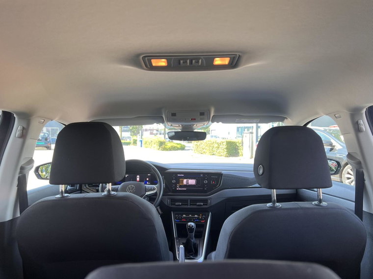 Vehicle Image 38