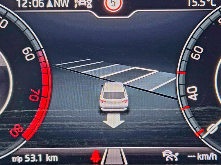 Vehicle Image 30