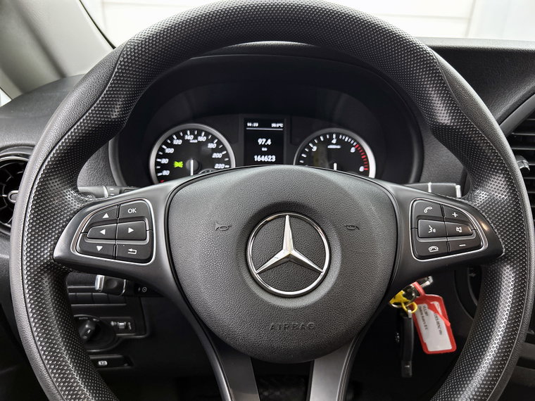 Vehicle Image 33
