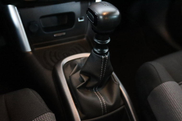 Vehicle Image 40