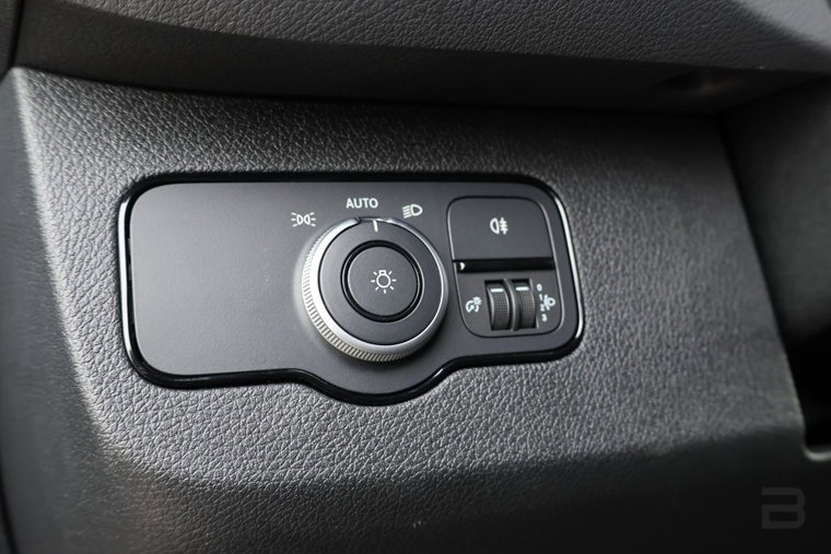 Vehicle Image 24