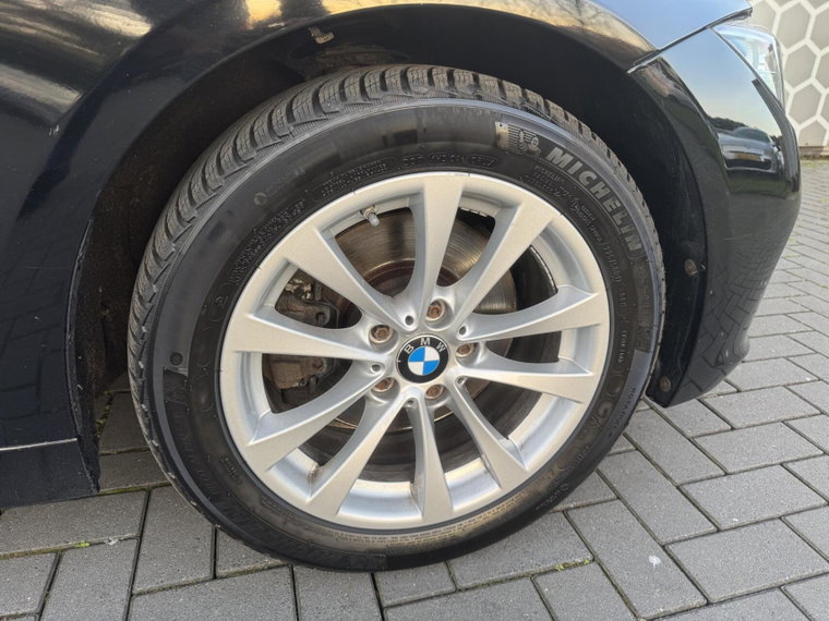 Vehicle Image 45