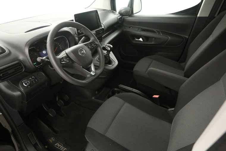 Vehicle Image 23