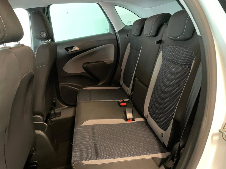 Vehicle Image 36
