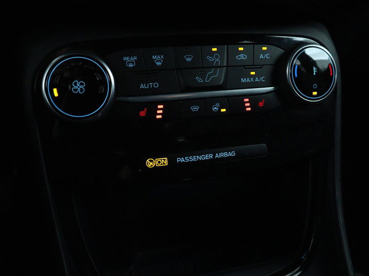 Vehicle Image 26