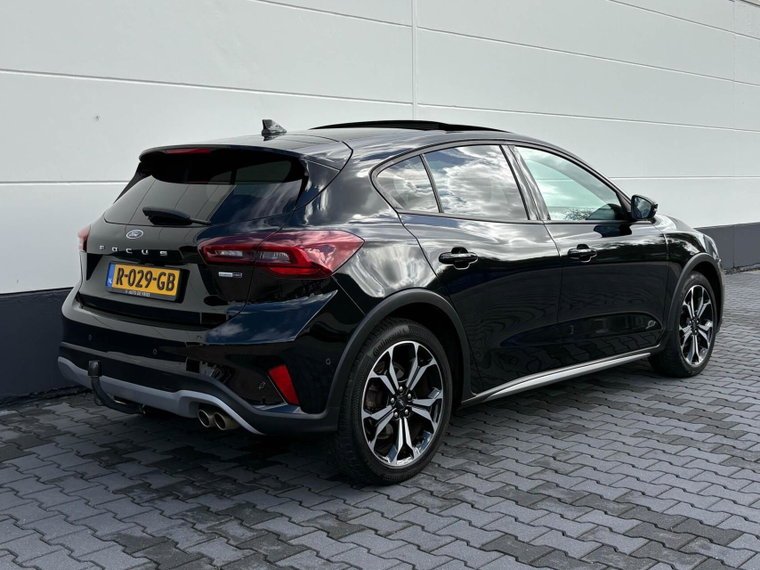 Vehicle Image 28