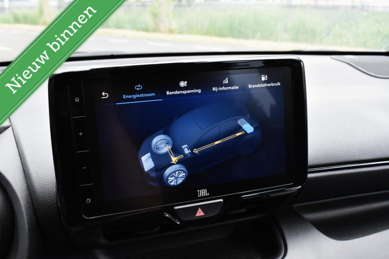 Vehicle Image 10
