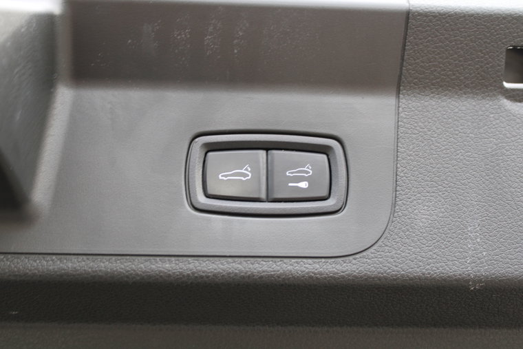 Vehicle Image 48