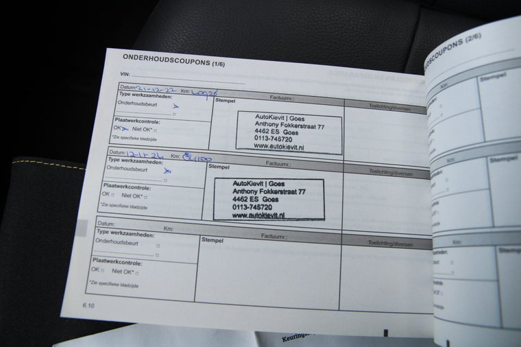 Vehicle Image 19