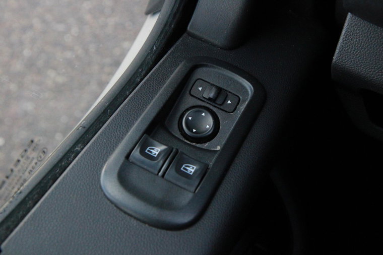 Vehicle Image 23