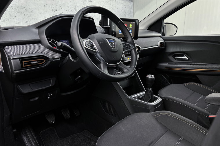 Vehicle Image 20