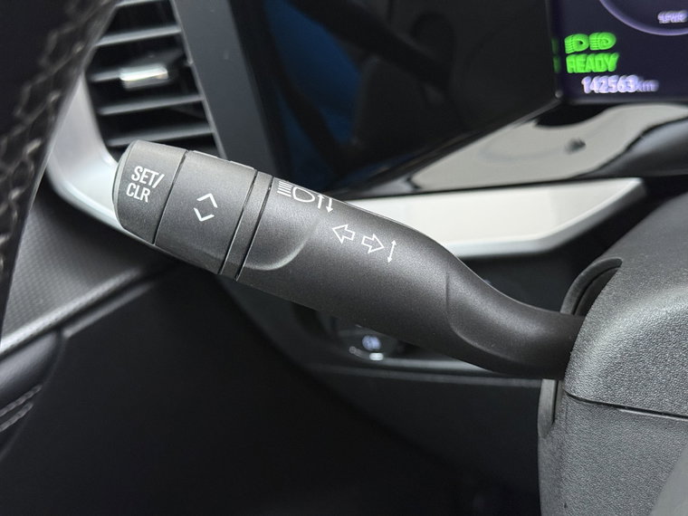 Vehicle Image 28