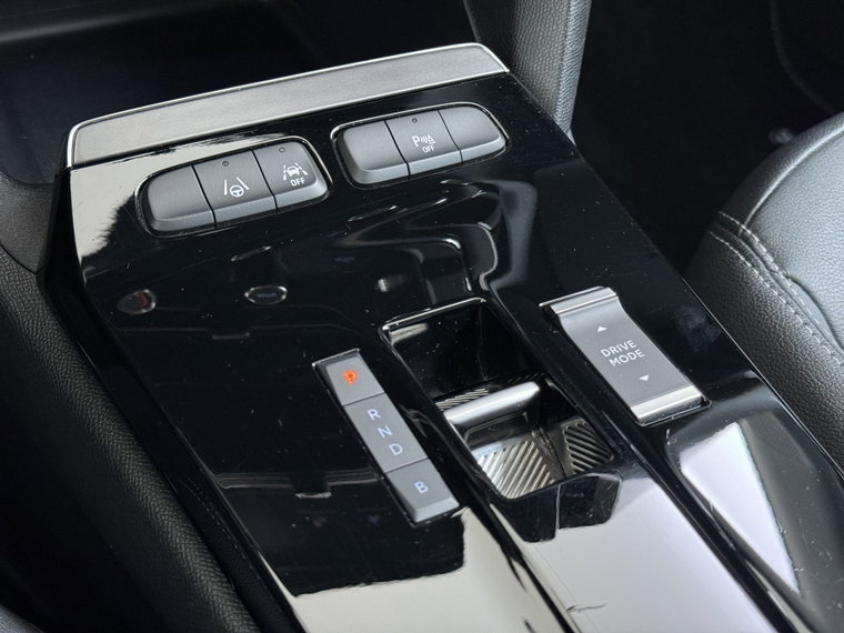 Vehicle Image 33