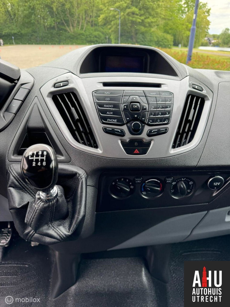 Vehicle Image 19