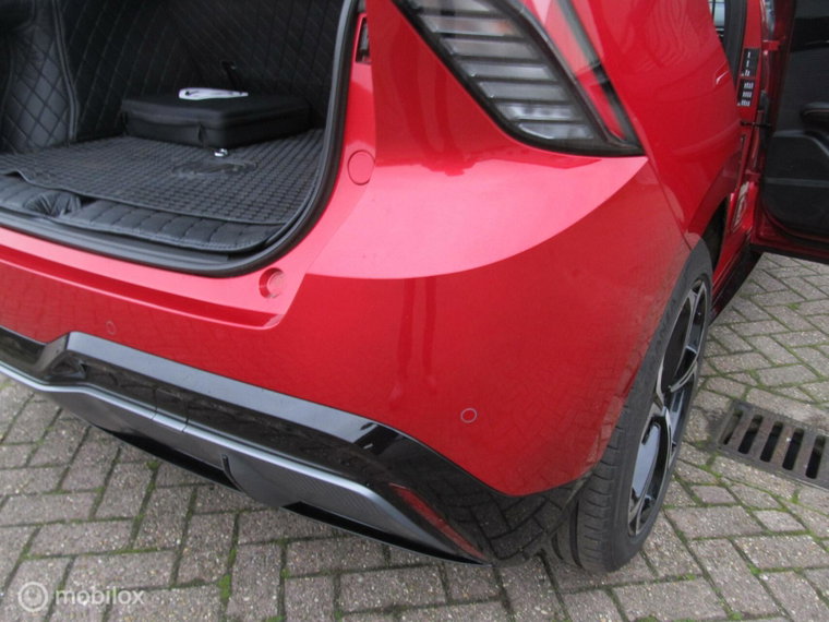 Vehicle Image 43
