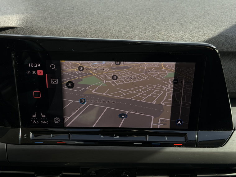 Vehicle Image 28