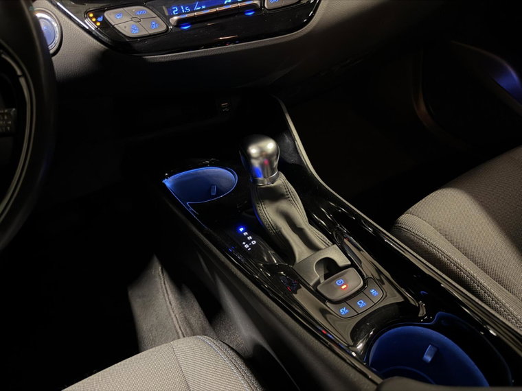 Vehicle Image 18