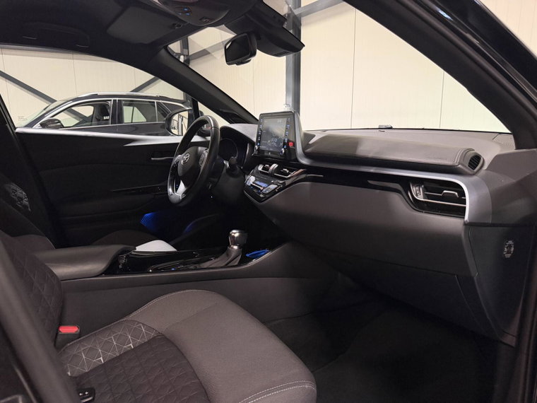 Vehicle Image 30