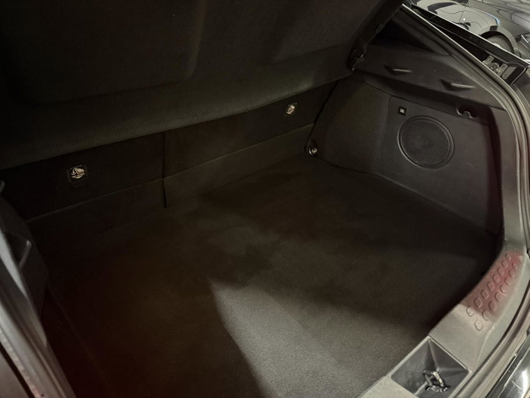 Vehicle Image 39