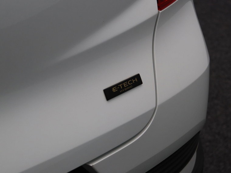 Vehicle Image 42