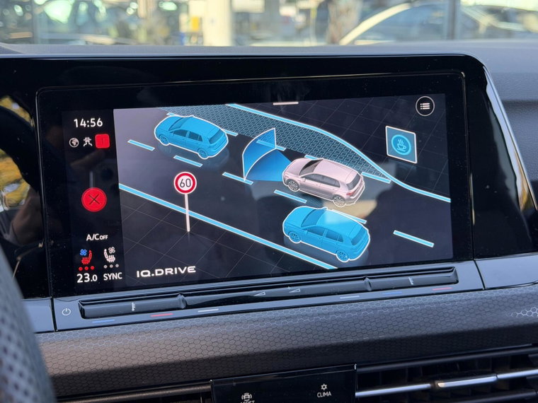 Vehicle Image 35