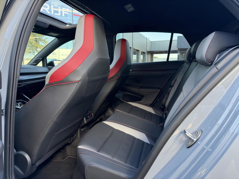 Vehicle Image 41