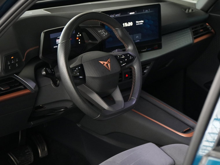 Vehicle Image 38