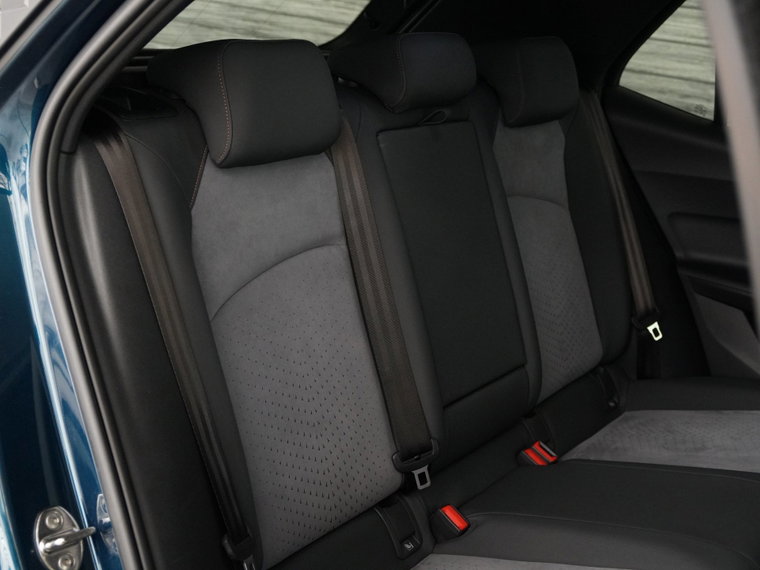 Vehicle Image 40