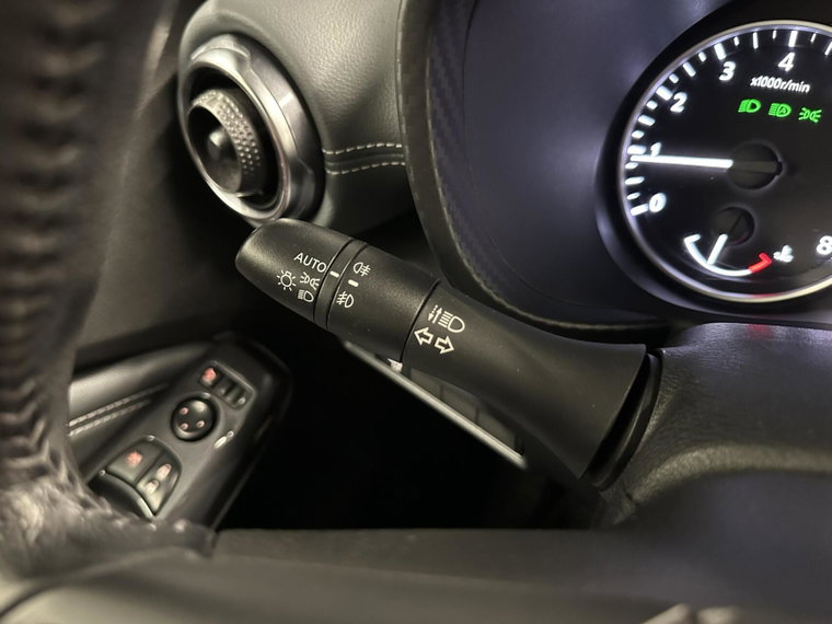 Vehicle Image 23