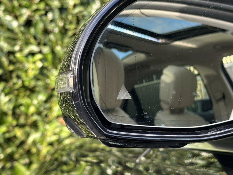 Vehicle Image 39