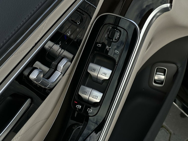 Vehicle Image 50