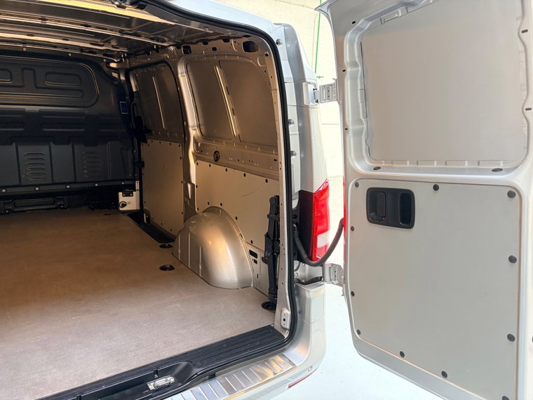 Vehicle Image 38