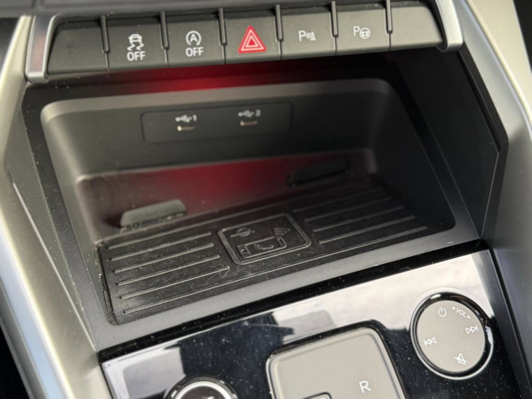 Vehicle Image 31