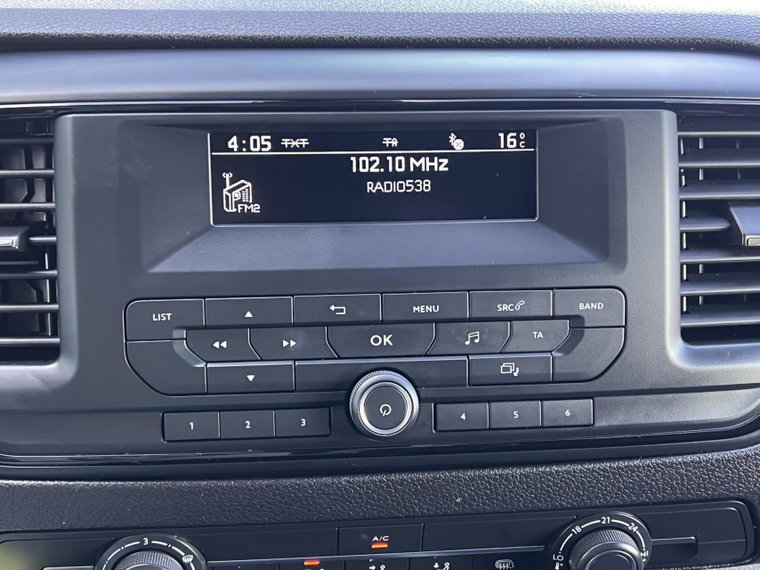 Vehicle Image 19