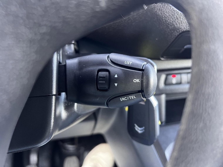 Vehicle Image 27