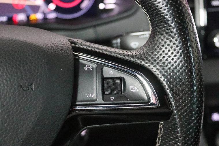 Vehicle Image 37