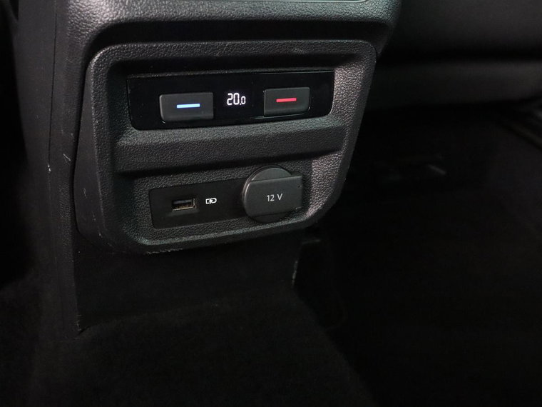 Vehicle Image 24