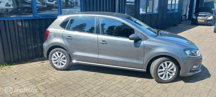 Vehicle Image 19