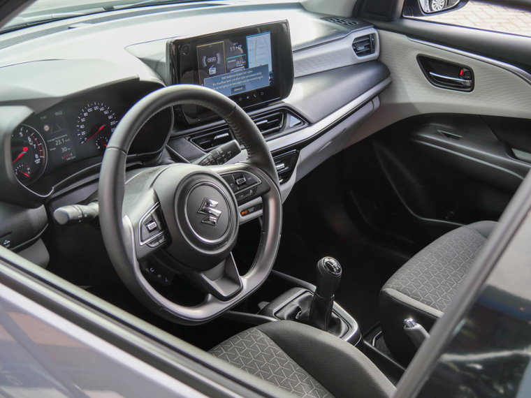 Vehicle Image 15